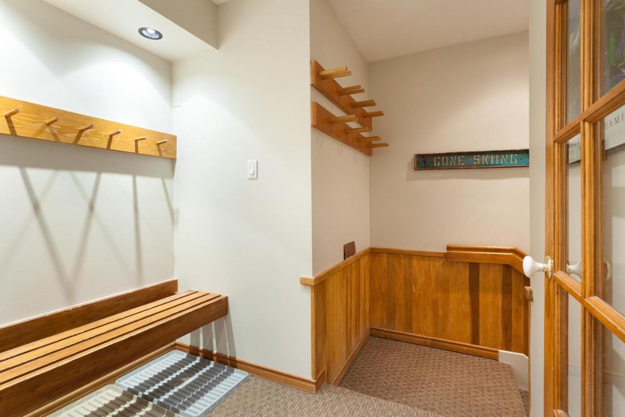 Painted Cliff 11 | Dog Friendly! Ski-In Ski-Out Benchlands Townhome W/ Hot Tub & Fireplace Whistler Exterior foto
